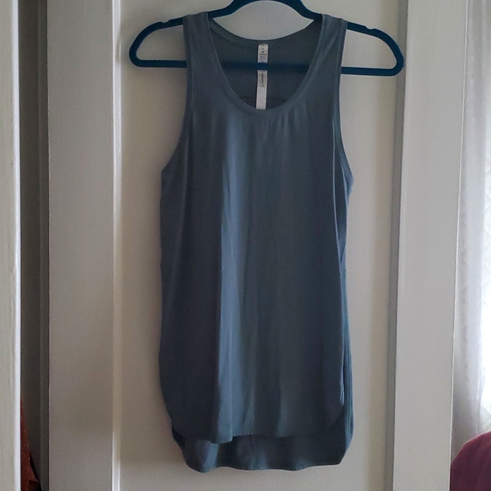 Lululemon Tank with side slits